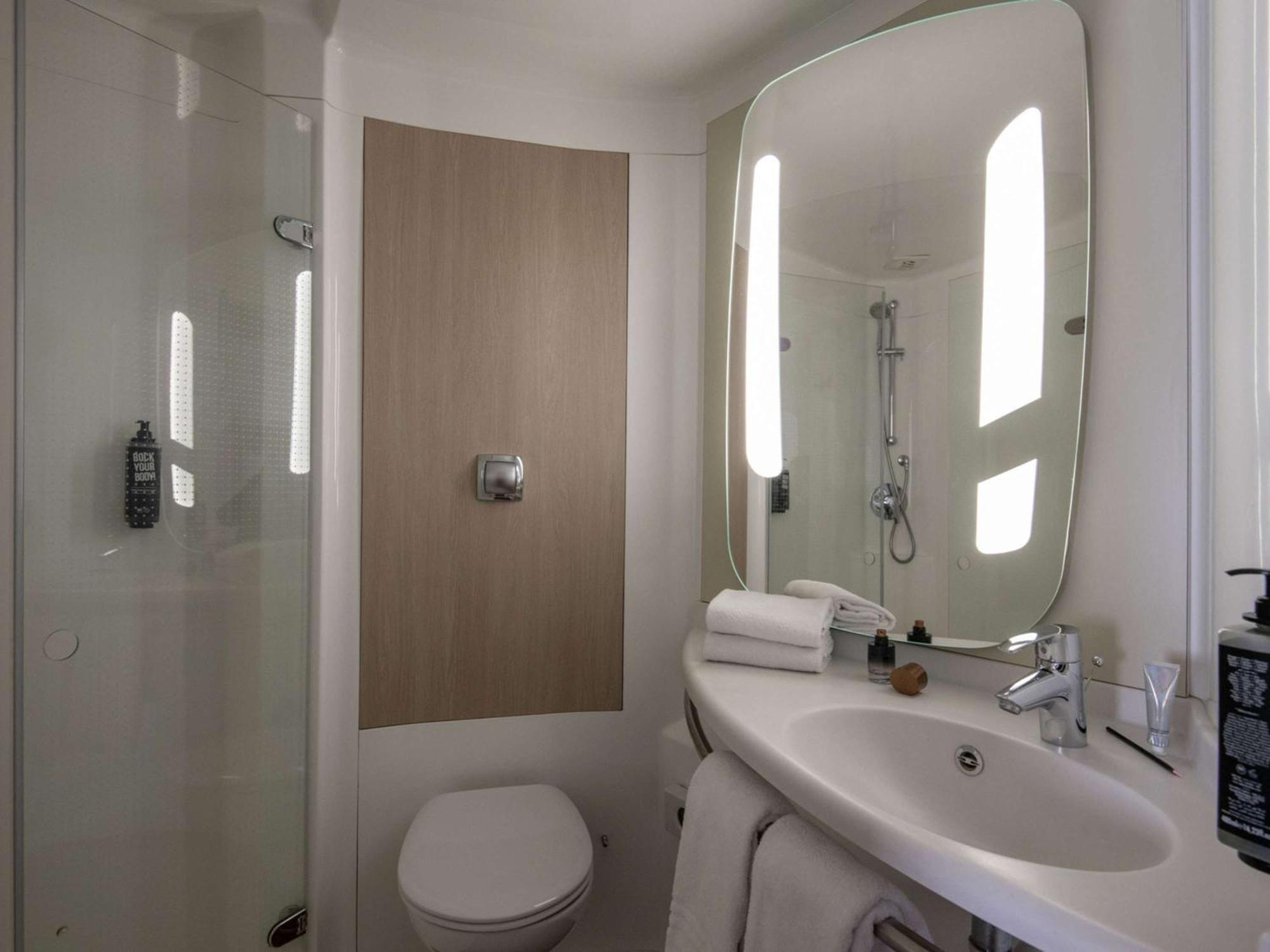 Ibis Golfe De Saint-Tropez Hotel Cogolin Exterior photo