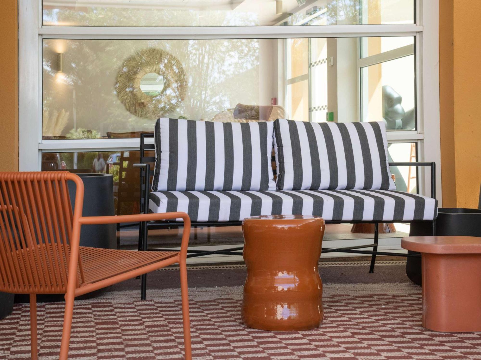 Ibis Golfe De Saint-Tropez Hotel Cogolin Exterior photo